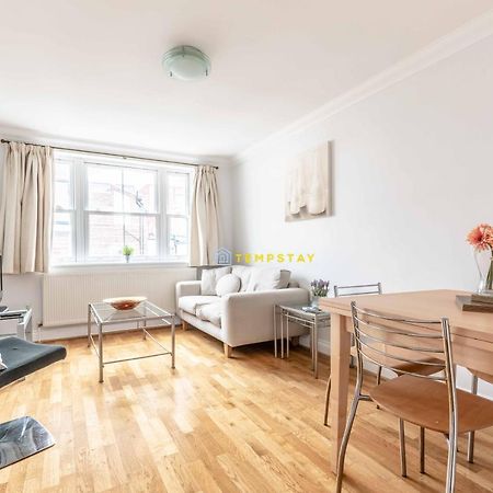 Perfect Spot In Central Windsor & Free Parking! Экстерьер фото